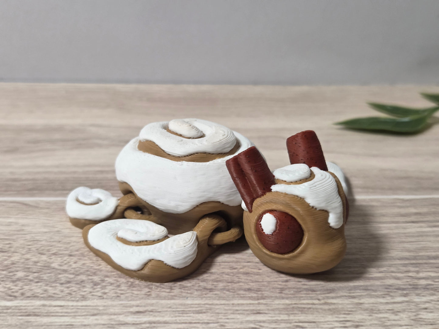 Cinnamon roll turtle