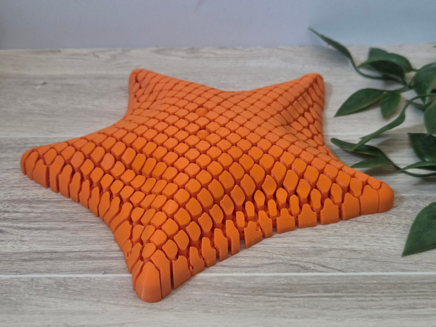 Mesh orange starfish